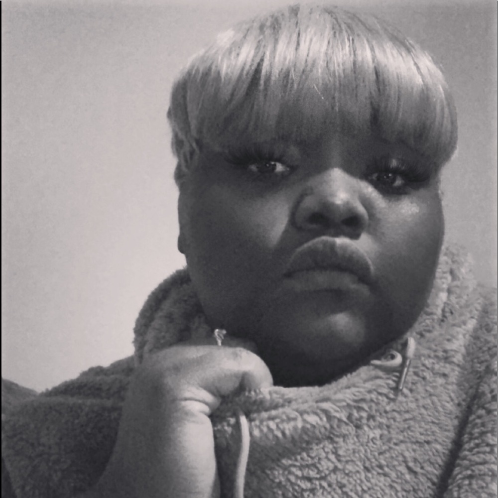 Meet your Posher, Alesia